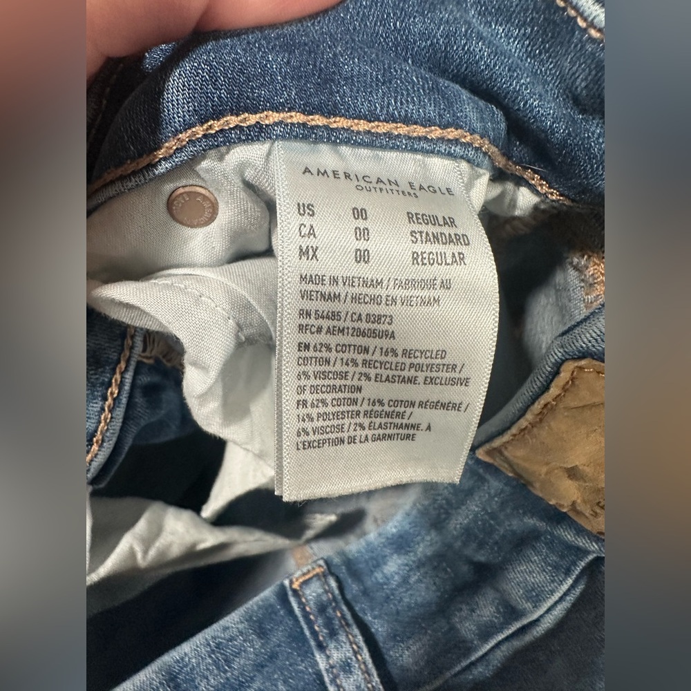 American Eagle Curvy High Rise Skinny Kick - Picture 6 of 6